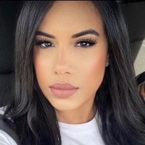 Meet your Posher, Massiel